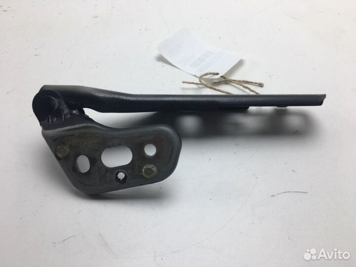 Петля капота правая Audi A6 4F2 BDW 2007
