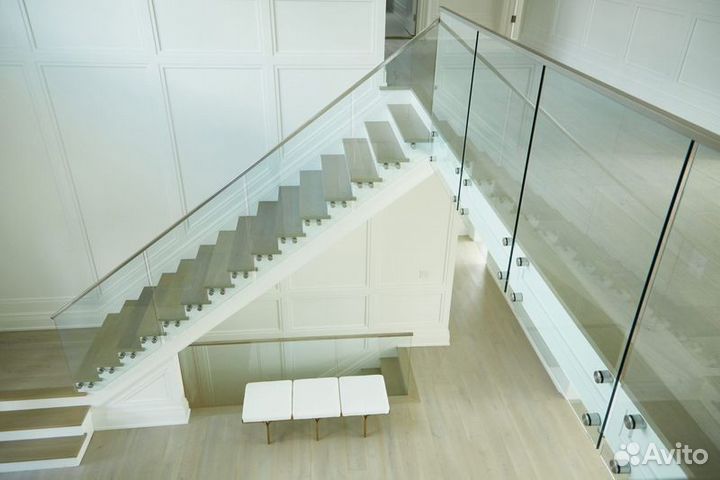 Ограждения для лесниц из стекла