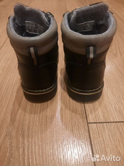 Ботинки демисезонные для мальчика 24