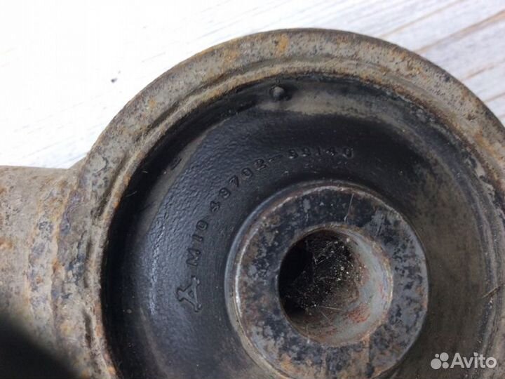 Тяга задняя продольная Toyota Land Cruiser 200