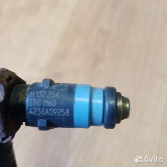 Топливная рампа с форсунками рено меган 2 К4J