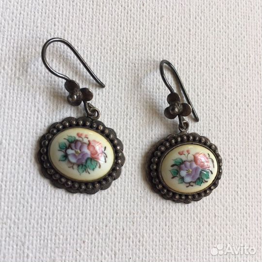 Кулон и серьги с финифтью времен СССР