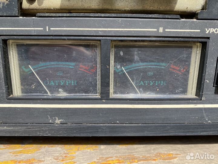 Катушечный магнитофон Сатурн 202-2 стерео