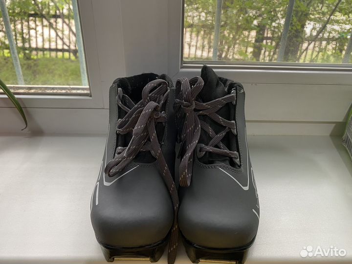 Лыжные ботинки 34 размер