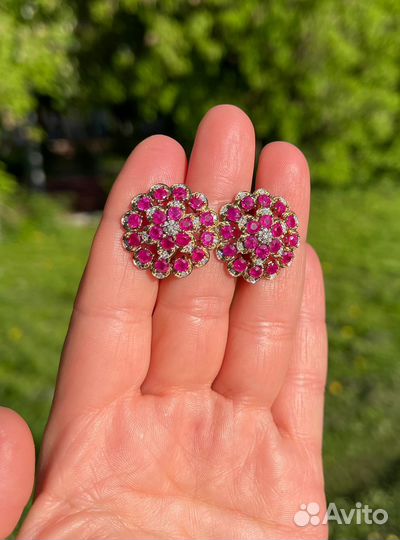 Новые золотые серьги с рубинами и бриллиантами