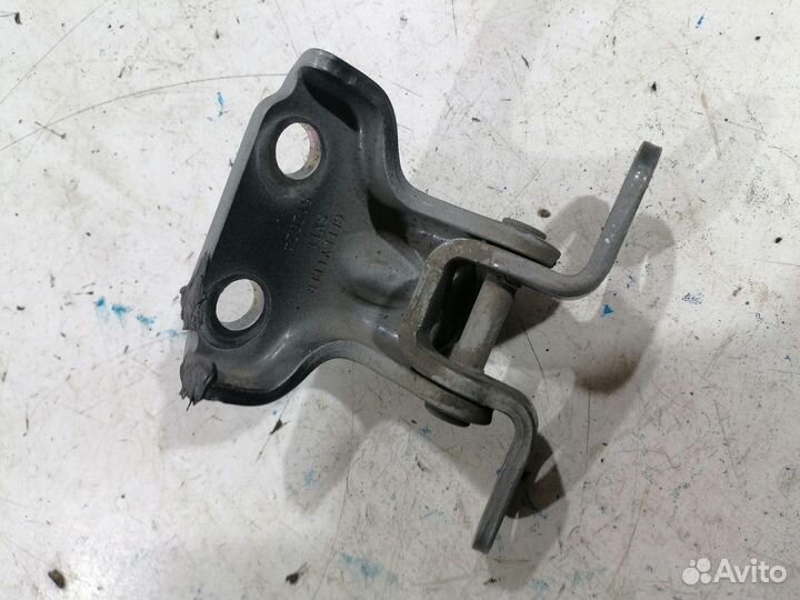 Петля двери передняя левая нижняя (Geely Coolray)