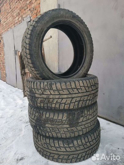 Kumho I'Zen KW22 215/55 R17 98T