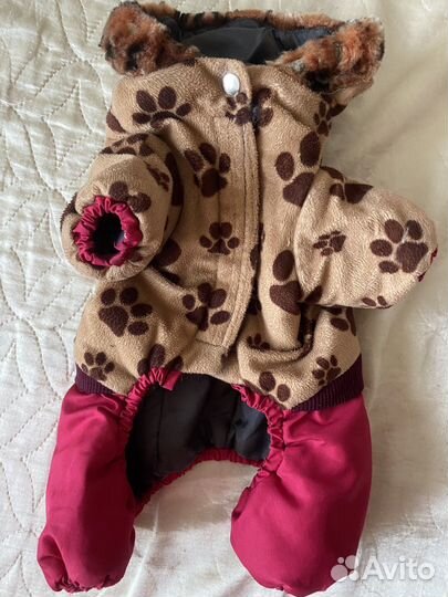 Зимний комбинезон для маленькой собаки