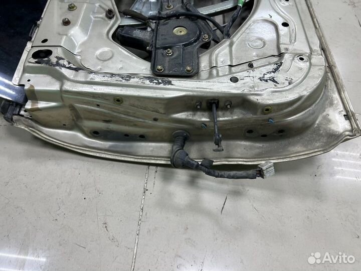 Дверь задняя правая Toyota Vista CV40