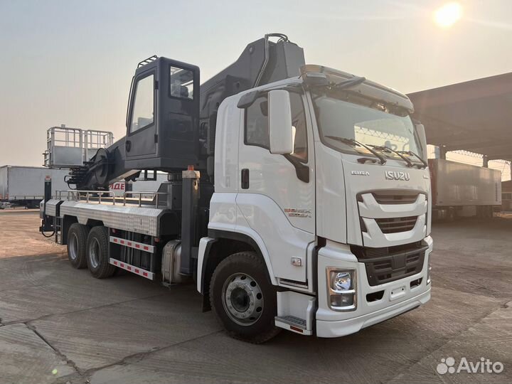 Автовышка Isuzu Giga, 56 м. с кабиной