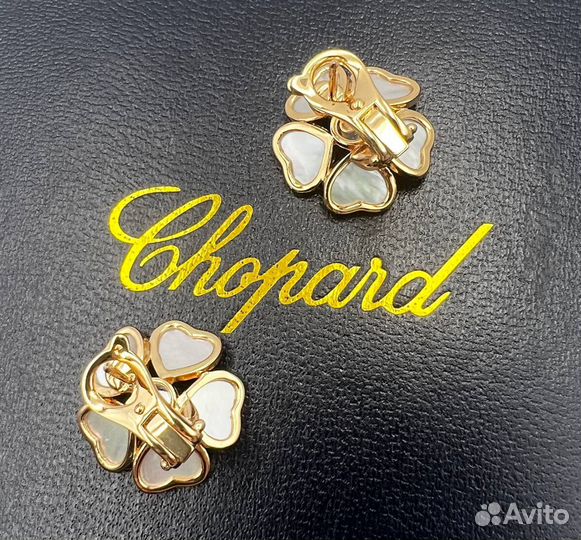 Золотые серьги Chopard