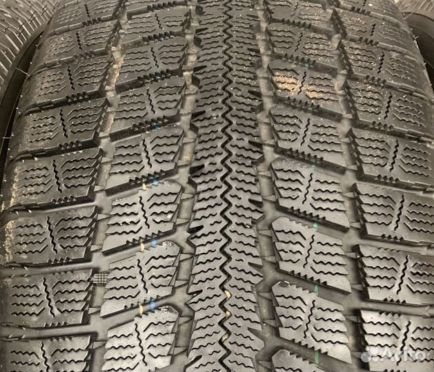 Nitto SN3 Winter 275/50 R22