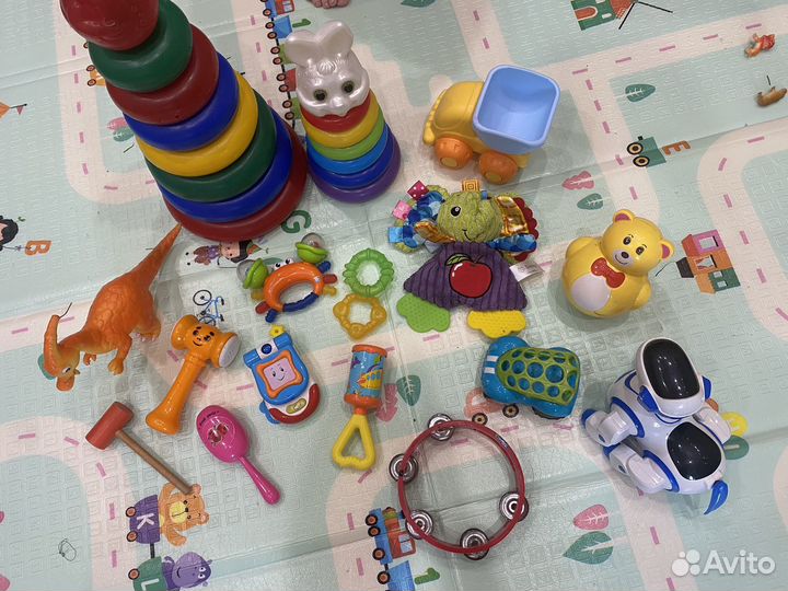 Игрушки для малышей пакетом