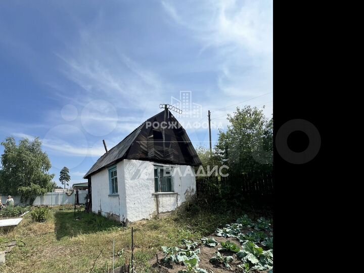 Дом 34,7 м² на участке 6,4 сот.