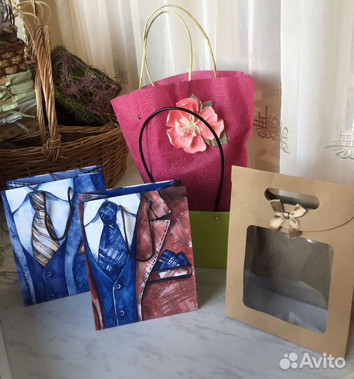 Пакеты подарочные