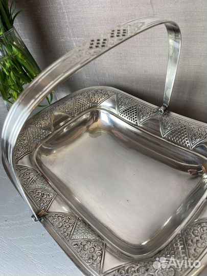 Антикварное блюдо на ножках серебрение Англия