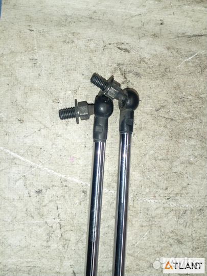 Амортизатор задней двери honda insight