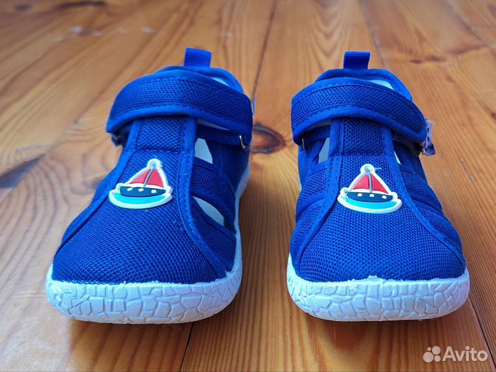 Новые сандалии Капитошка 24