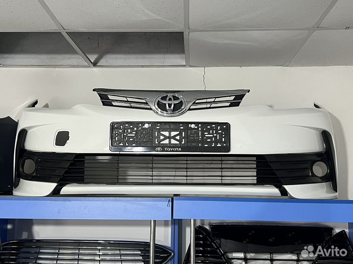 Бампер Toyota Corolla 180-181 белый