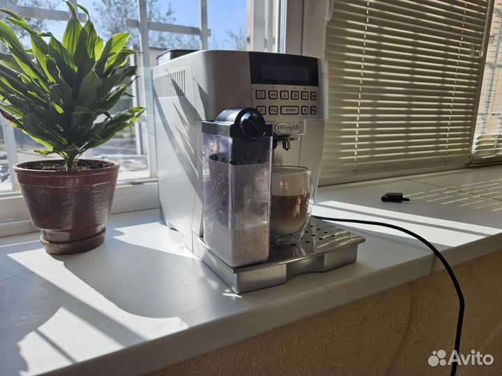 Кофемашина Delonghi ecam 22.360.S