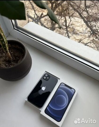 iPhone 12, 64 ГБ