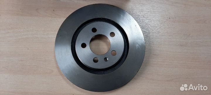 Диск тормозной передний Фольксваген Гольф/Пассат