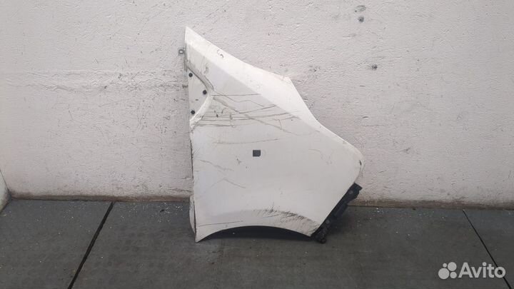 Крыло Opel Vivaro, 2015