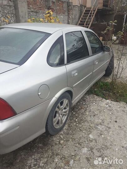 Opel Vectra 1.6 МТ, 2000, 284 000 км