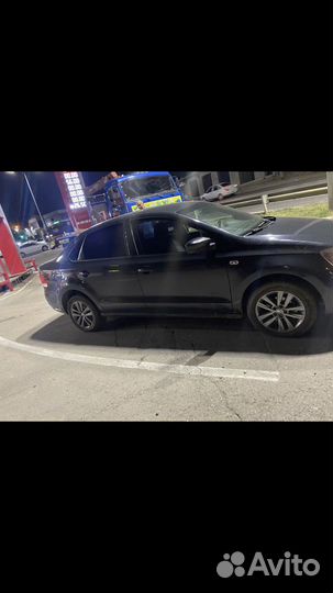 Дверь на поло