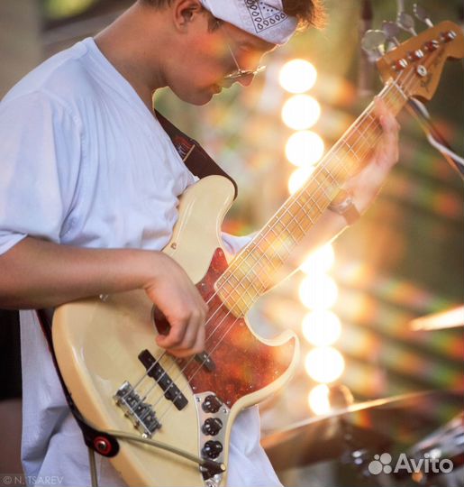 Уроки игры на бас-гитаре+онлайн уроки. Репетитор