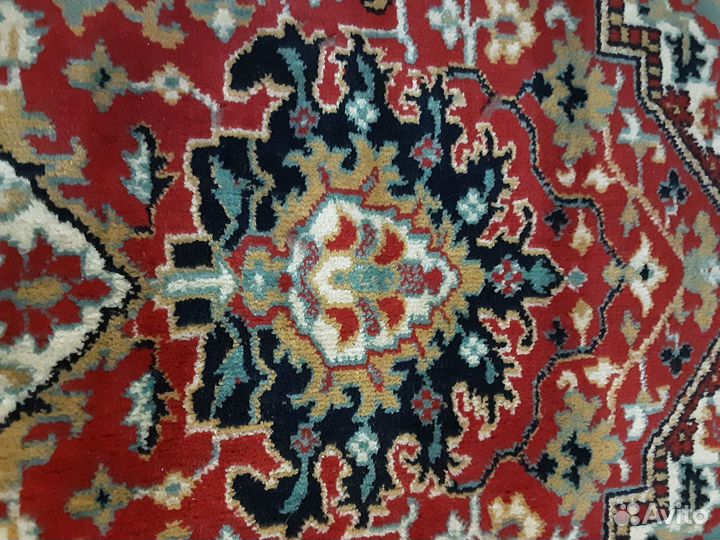 Ковер шерстяной бу 1,50 х2,20