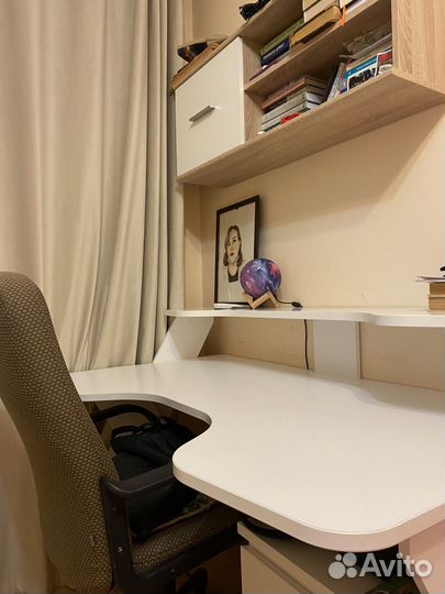 Компьютерный стол IKEA белый