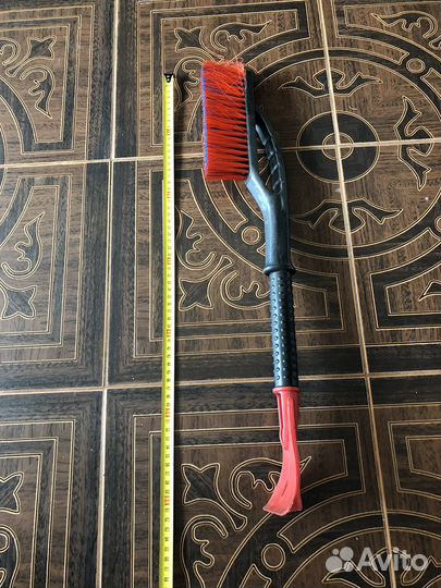 Водосгон и щетка сметка