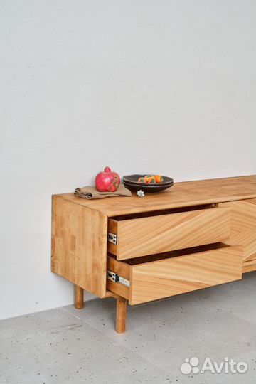 Тумба под тв Kyoto из массива дерева 160х51х40 см