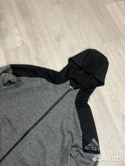 Спортивное зип худи adidas
