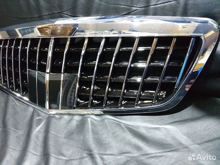 Решетка радиатора Mercedes S-class w221 Maybach