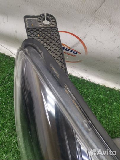 Фара передняя правая Ford Focus 3 хетчбек 1.6 pnda