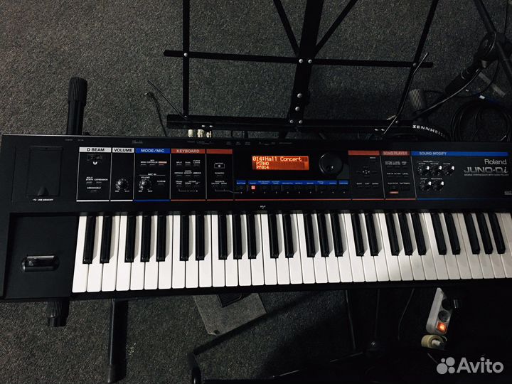 Синтезатор Roland Juno-Di