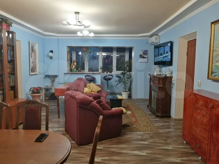 4-к. квартира, 94 м², 2/5 эт.