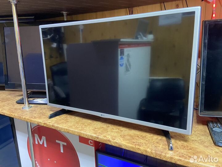 Телевизор LG SMART TV, WiFi LED 32