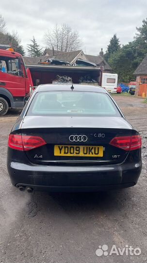 В разборе Ауди а4б8