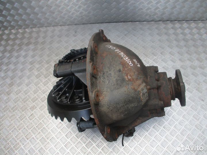 Редуктор HY13110 MAN 81350017966