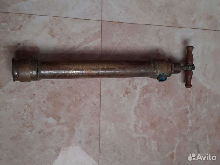 Антикварный насос для воды,латунь