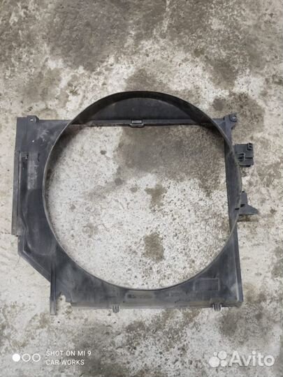 Диффузор радиатора бмв Е46 дизель