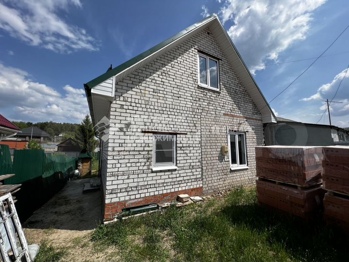 Дом 80 м² на участке 5 сот.