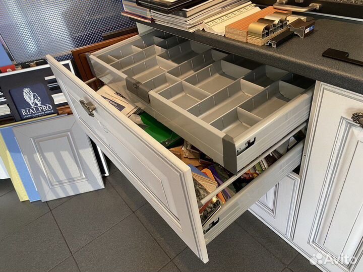 Кухня с Итальянскими фасадами готовая