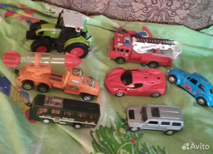 Машинки,роботы