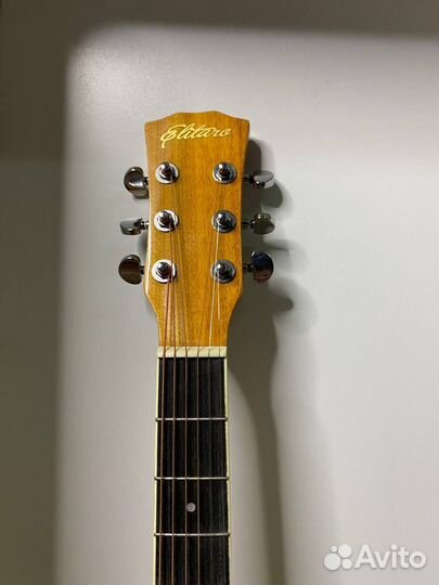Акустическая гитара elitaro
