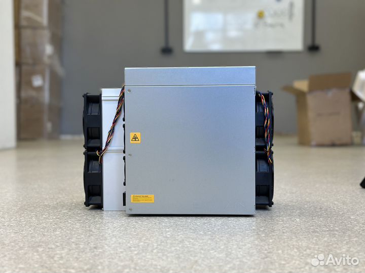 Antminer S21 pro 245Th Новый