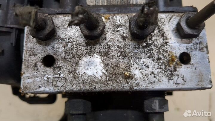 Блок абс, насос Mercedes E W212